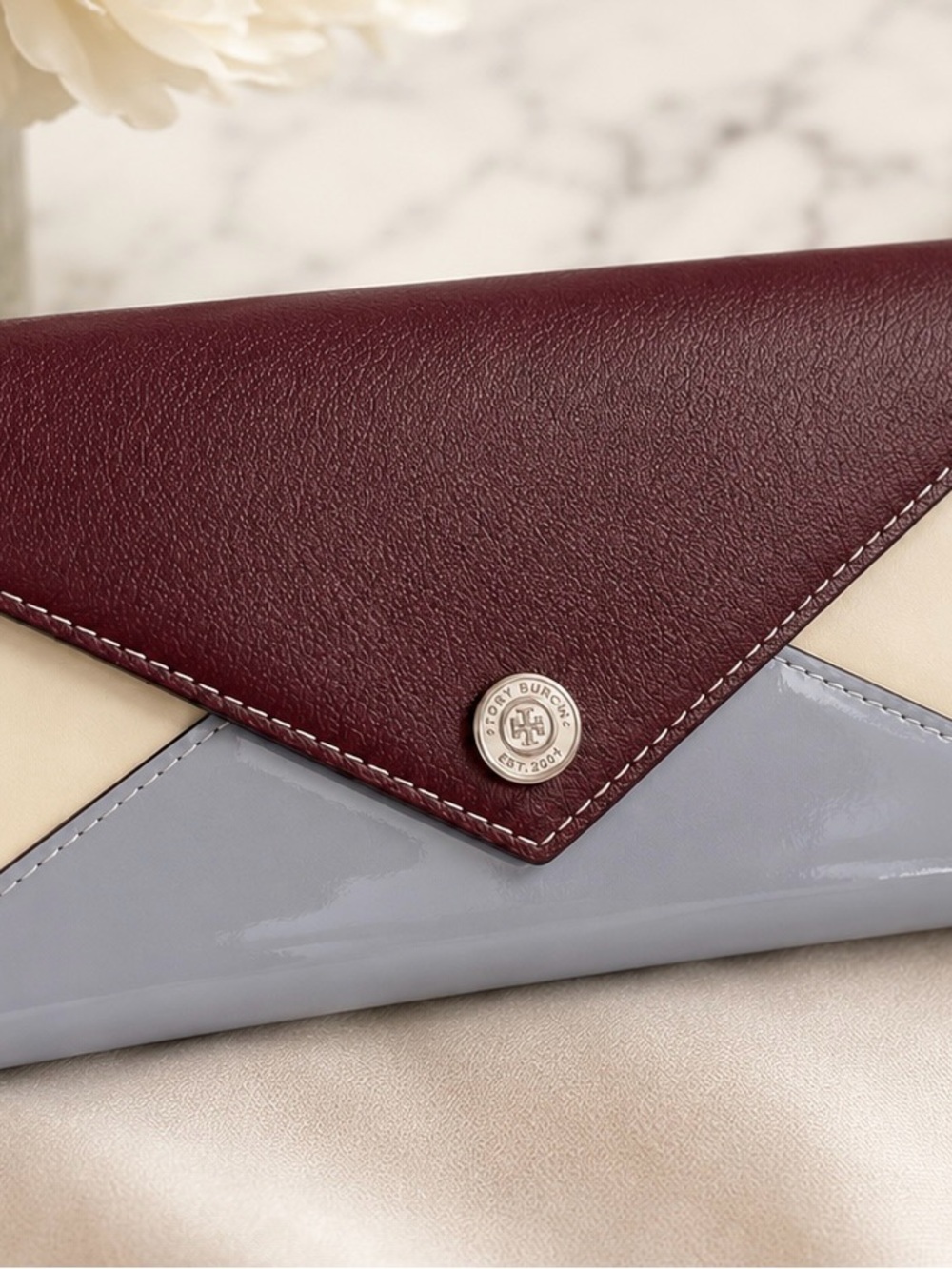 Tory Burch Colorblock Envelope Wallet Brown Ivory Gray Leather Clutch Minimalist